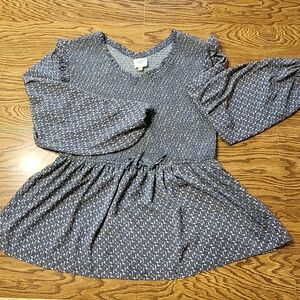 Hayden Los Angeles Dress Top Women’s‎ Size 1XL. Measurements in pictures.